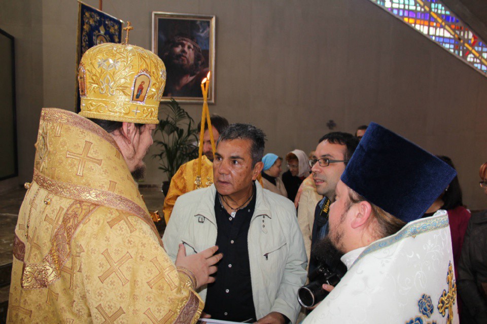 Alcalde saluda al Obispo Néstor, Jefe de la Iglesia Ortodoxa rusa para Francia, Italia, España y Portugal