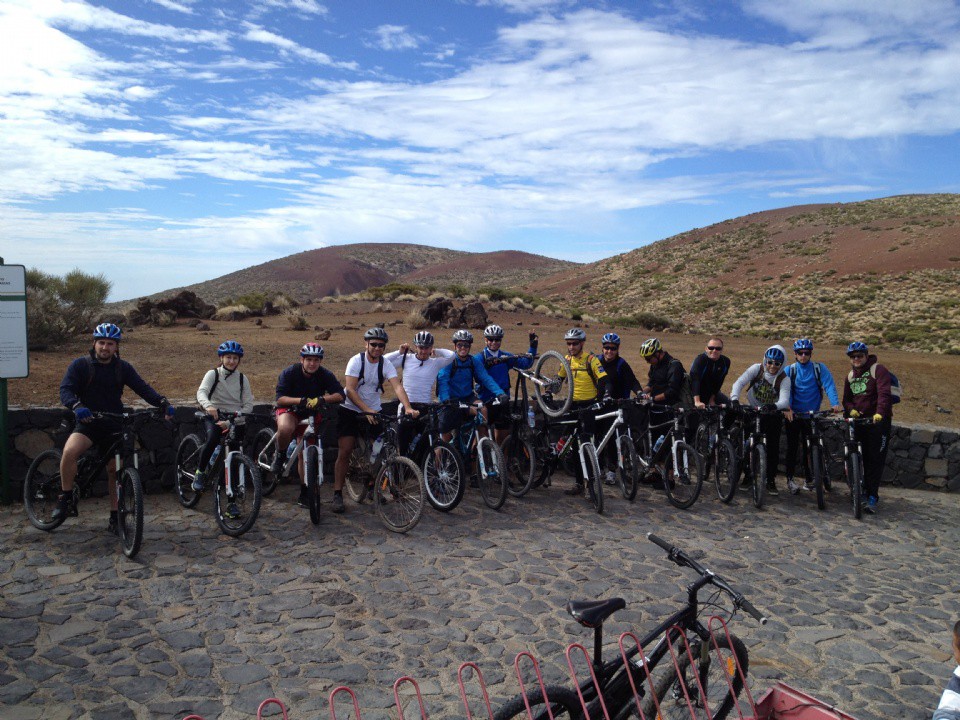 18 jóvenes disfrutan del mountain bike