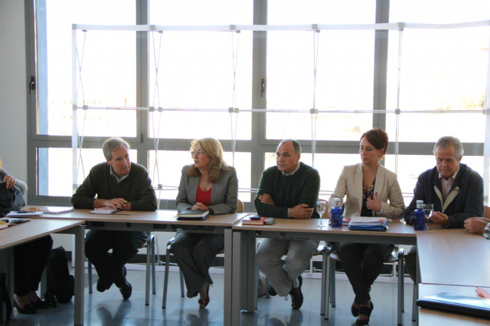El Centro Cultural de Adeje acogió el pasado martes una reunión política y tecnica para tratar el futuro inmediato del uso y gestión de Barranco del Infierno