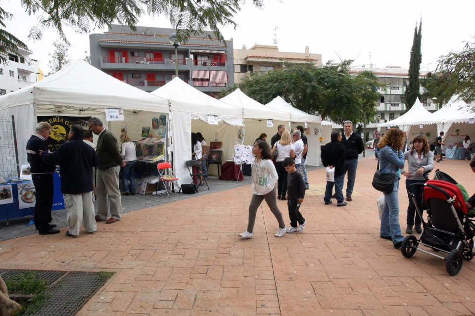 La X Feria del libro arranca con la exposición "La Voz Prestada"