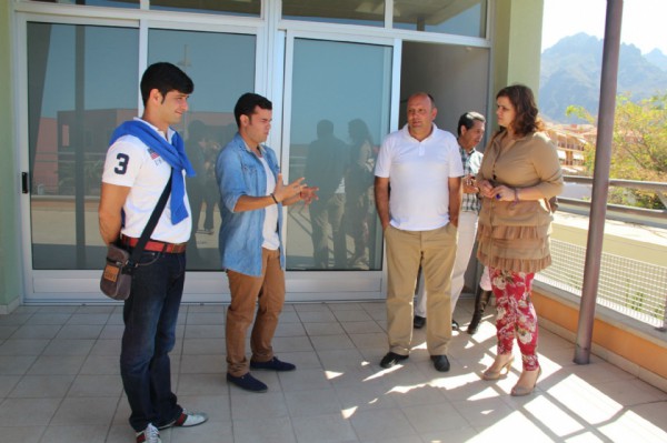 La directora general de Juventud de Canarias se reúne con los concejales de Adeje