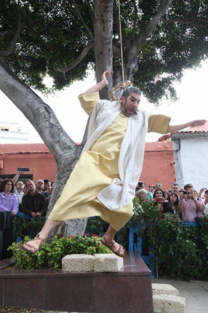 Judas se ahorca