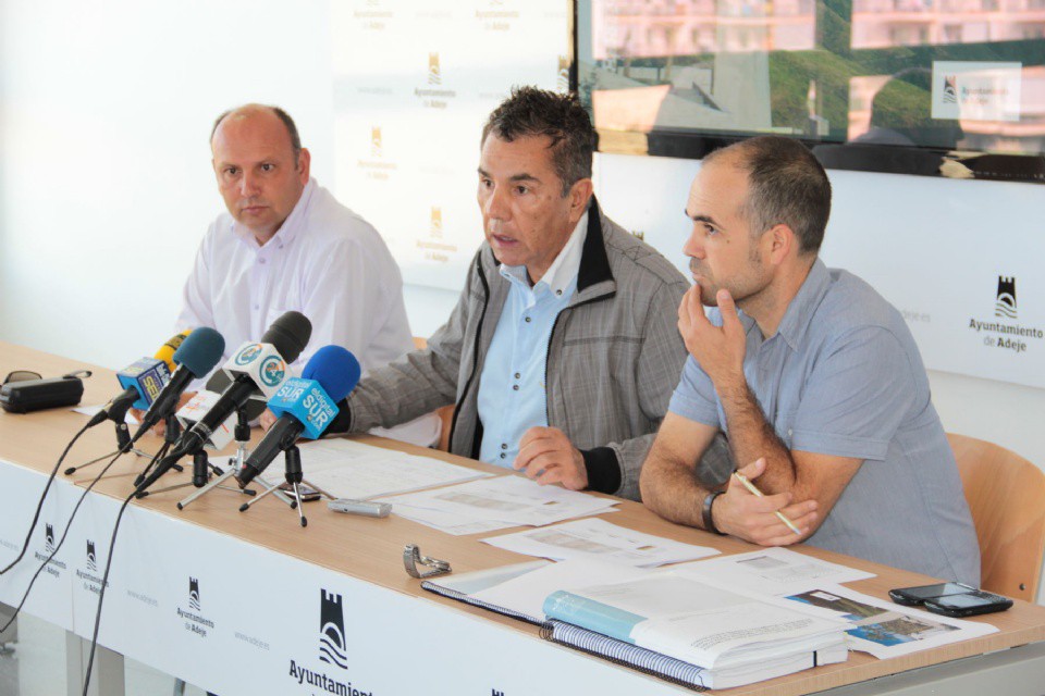 Rueda de Prensa de los presupuestos municipales 2012