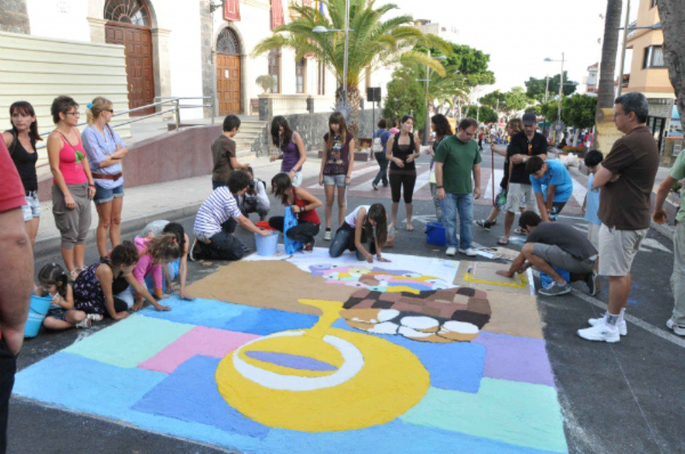 Adeje lucirá este domingo sus tradicionales alfombras de sal para celebrar el Corpus Christi