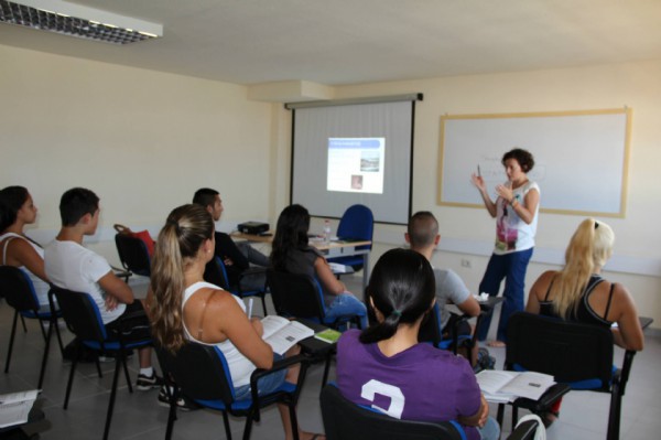 La Escuela de Seguridad Integral de Adeje continúa con su oferta de cursos de manipulador de alimentos