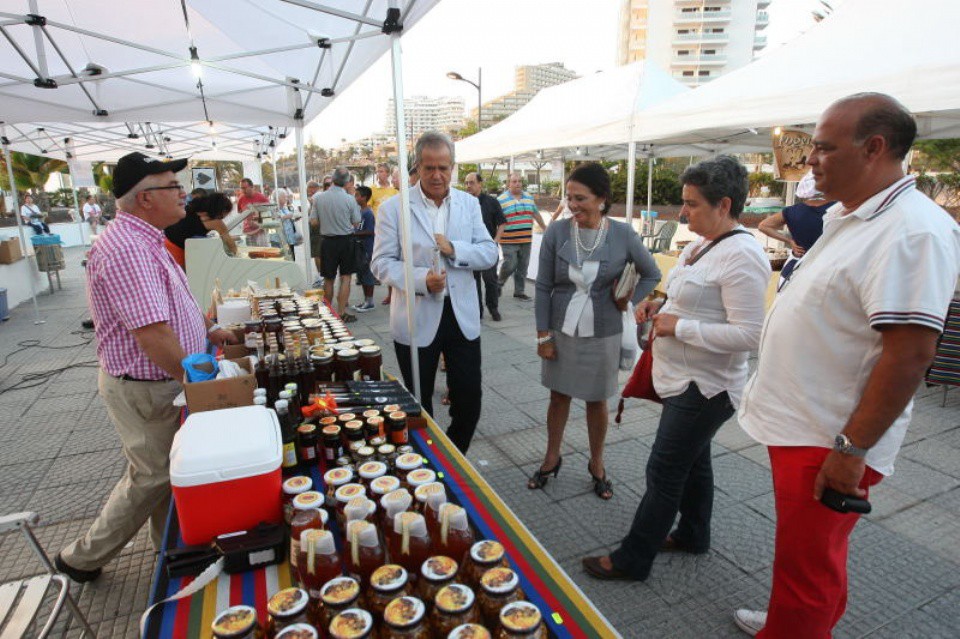 Mercadillo de la miel, el queso y el vino