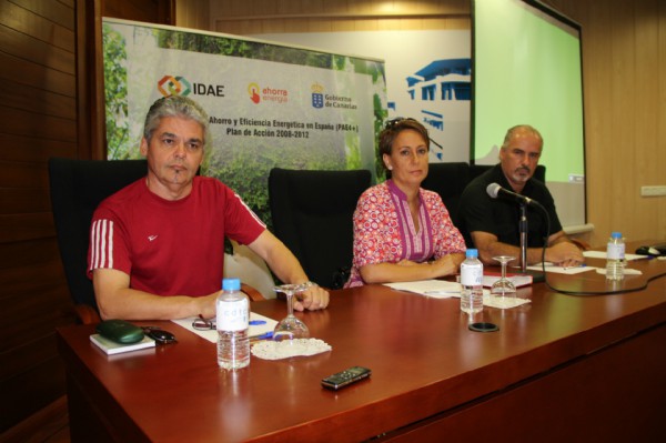 Industria analiza junto al sector turístico las acciones que pueden llevar a cabo para ahorrar energía