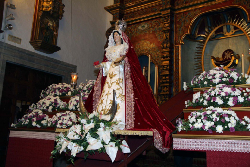 Adeje celebra con gran devoción el descenso de la Virgen de La Encarnación