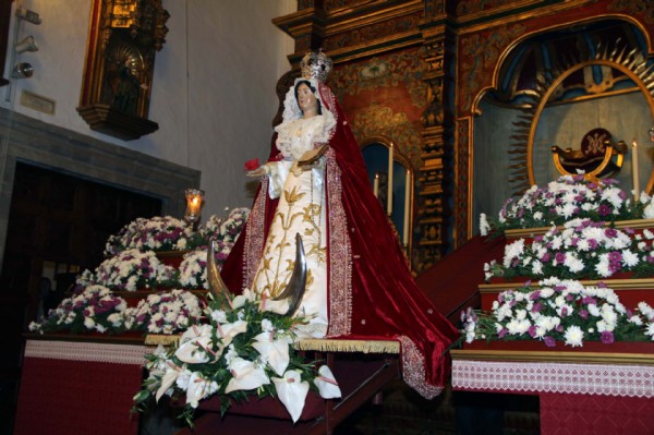 Adeje celebra con gran devoción el descenso de la Virgen de La Encarnación