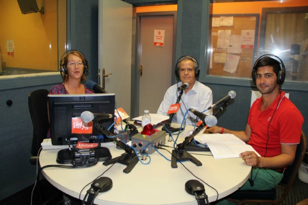 Radio Sur suma a su programación información en inglés  