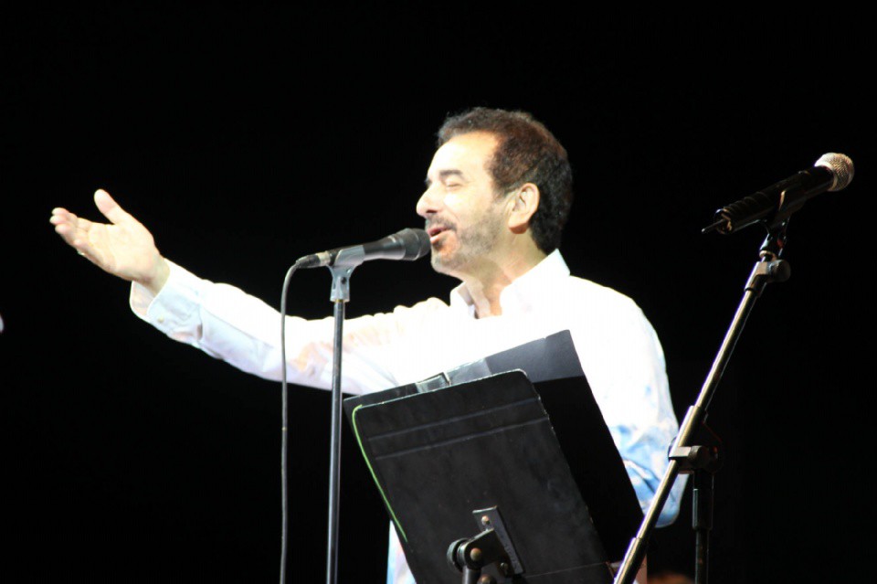 Chago Melián trajo hasta Adeje su espectáculo "Atlántico que cantas"