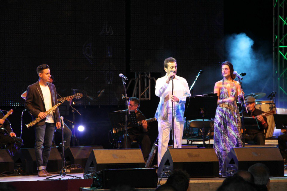 Chago Melián trajo hasta Adeje su espectáculo "Atlántico que cantas"