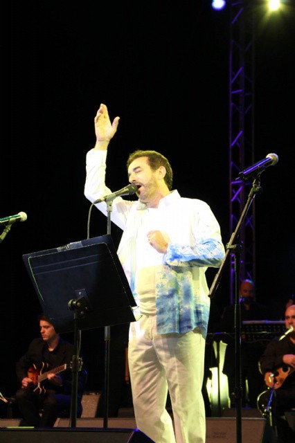 Chago Melián trajo hasta Adeje su espectáculo "Atlántico que cantas"