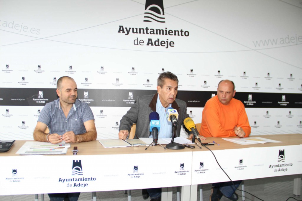 El alcade, José Miguel Rodríguez Fraga presenta los presupuestos de Adeje para este 2013