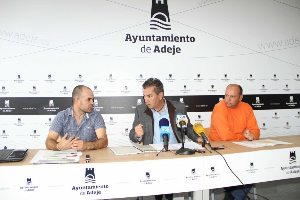 El alcade, José Miguel Rodríguez Fraga presenta los presupuestos de Adeje para este 2013