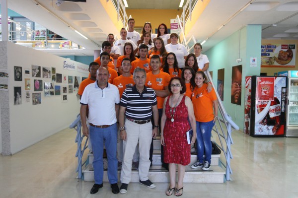 24 chicos y chicas de Adeje participan como colaboradores en la Universidad de Verano