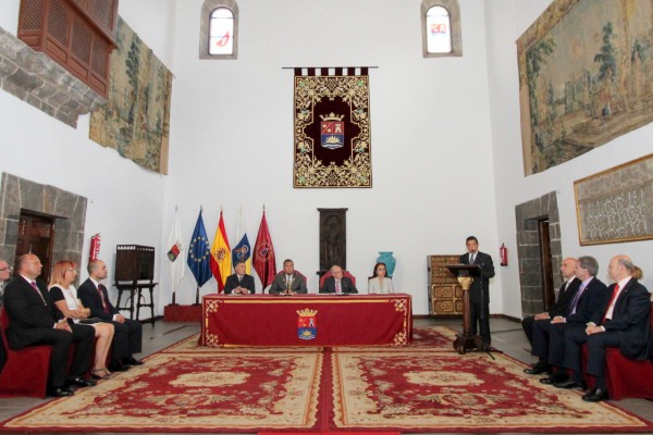 La ULL abre su curso universitario 2013/14 en el campus de Adeje