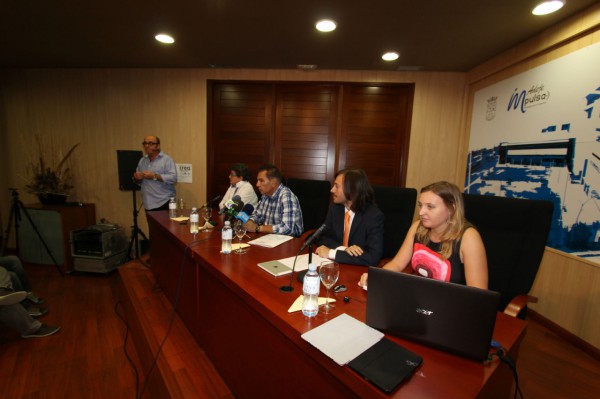 Adeje acoge la presentación de la aplicación Guideo