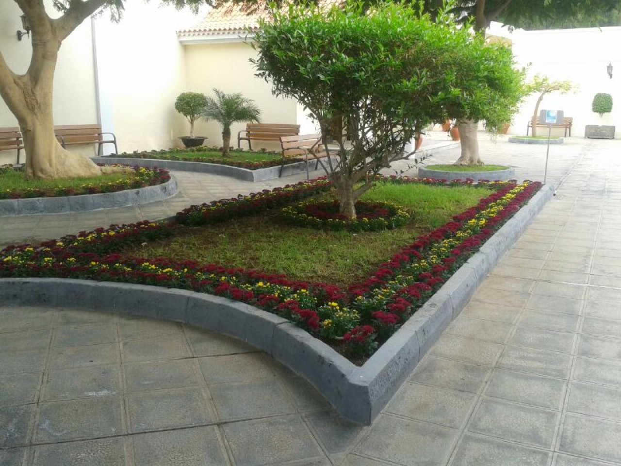 El cementerio de Adeje ha sido acondicionado para la celebración de todos los Santos y el Día de Difuntos