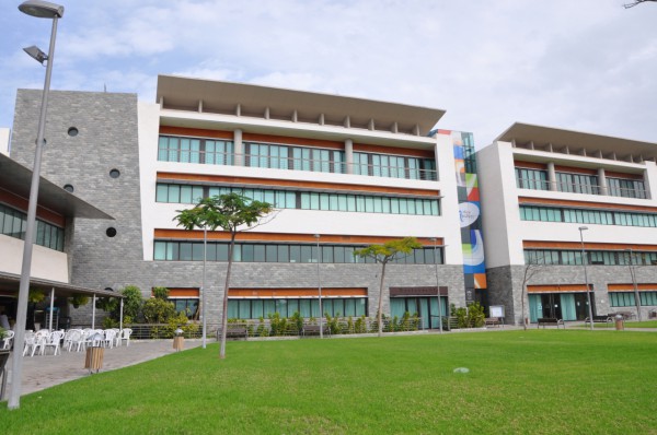Adeje Update renueva su plantilla de cursos