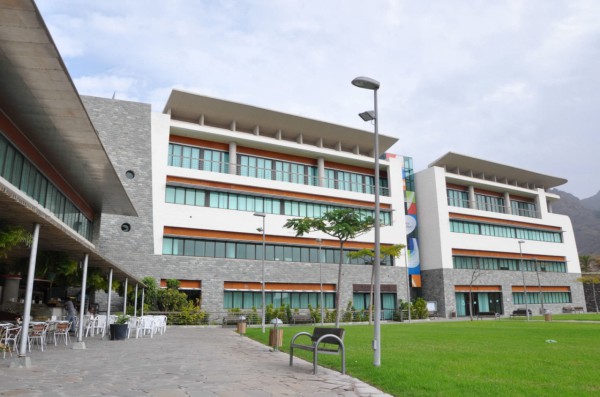 Un centenar de alumnos y alumnas de Radio ECCA recibirán sus títulos este viernes en Tenerife  