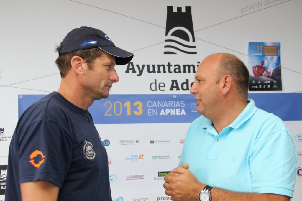 Umberto Pelizzari y Adolfo Alonso tras la rueda de prensa