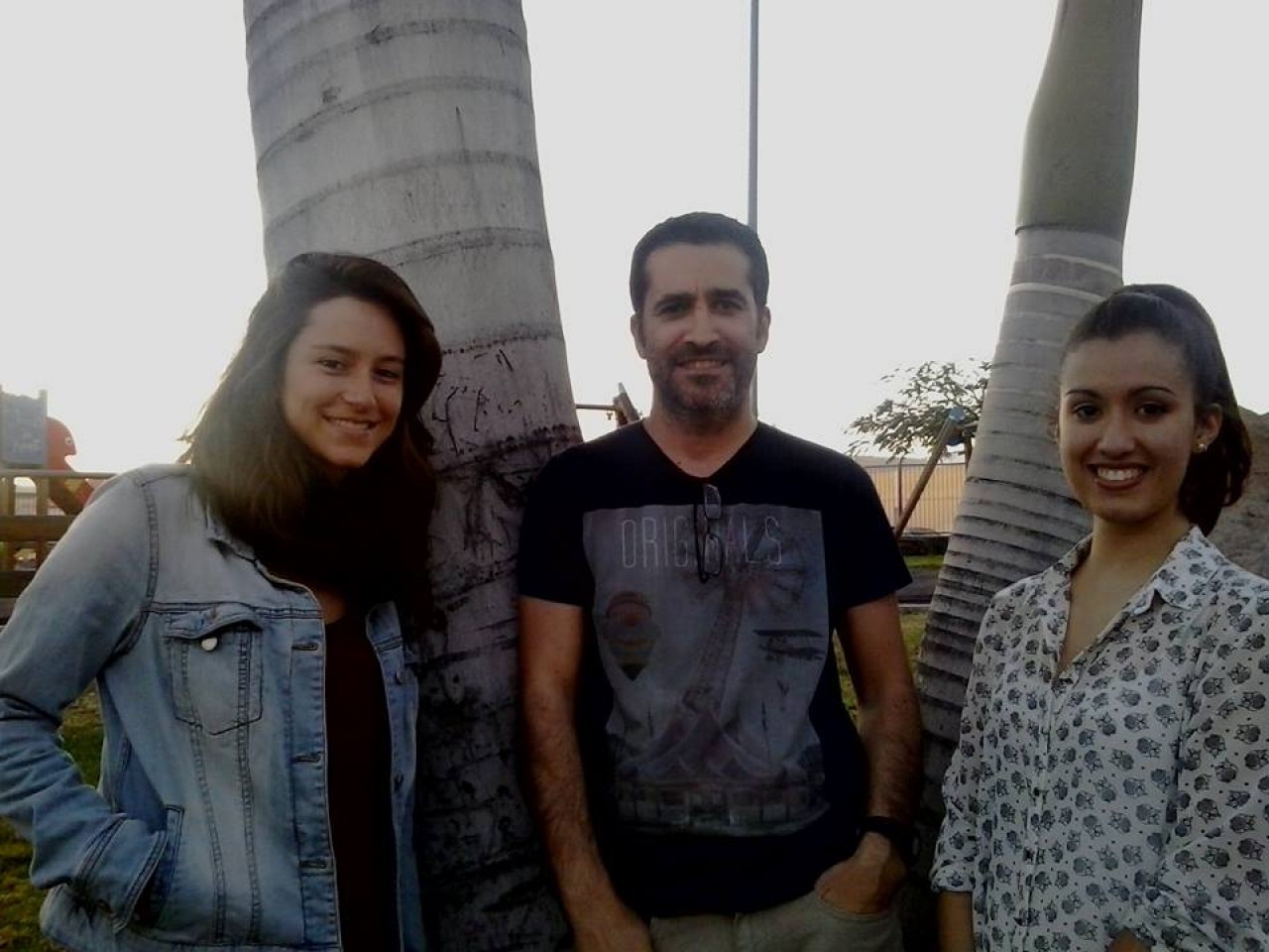 Miguel Ángel Galindo junto a Lucía Rodríguez y Claudia Rubio