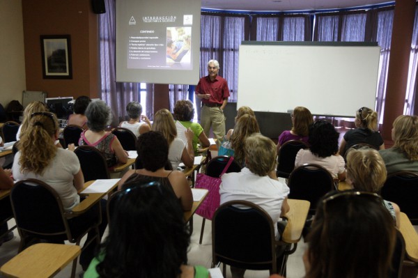 La Escuela de Salud de Adeje abre el ciclo de charlas sobre 