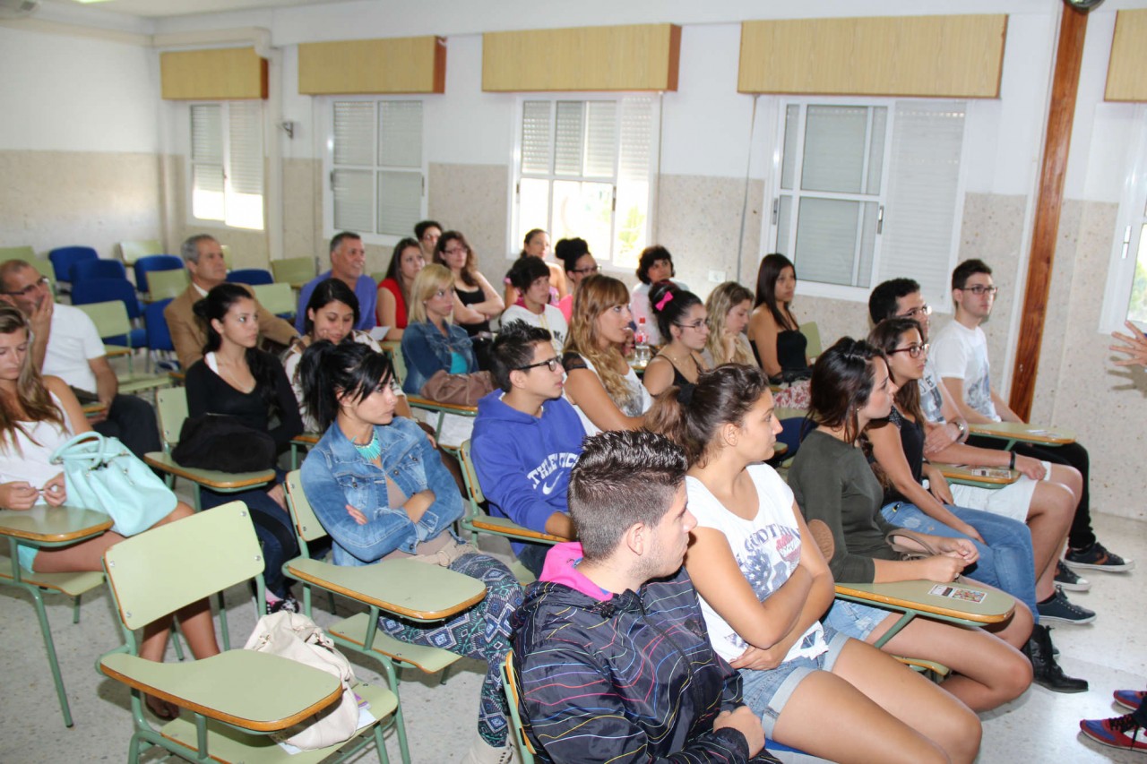 La intervención educativa en materia de drogas cumple siete años en Adeje