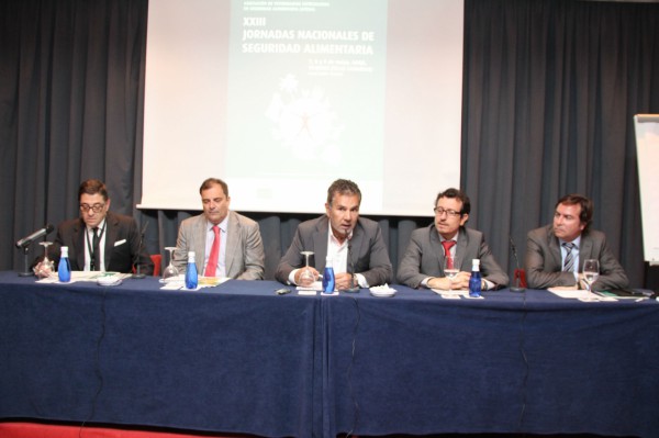 El alcalde inaugura las XXIII Jornadas Nacionales de Seguridad Alimentaria