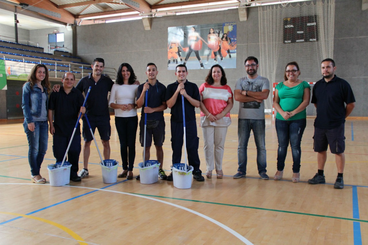 La empresa adejera "Limpiezas Domínguez", se suma al proyecto A.L.A.S. de inserción laboral para personas con discapacidad