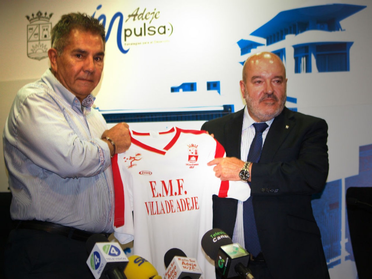 El Ayuntamiento firma un convenio con el C.D. Tenerife