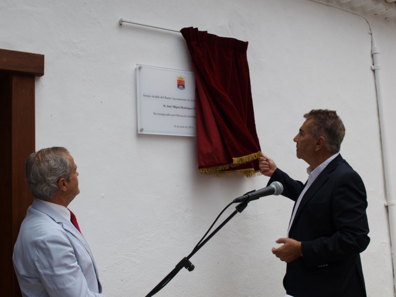 Apertura de la nueva oficina de información turística del casco histórico de Adeje.