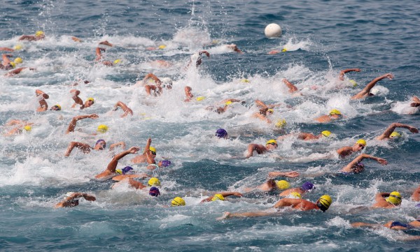 Abiertas las inscripciones para la III travesía a nado de La Caleta