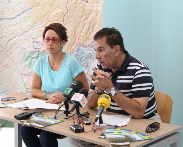 Adeje recoge en una topo-guía, seis senderos de diferentes recorridos