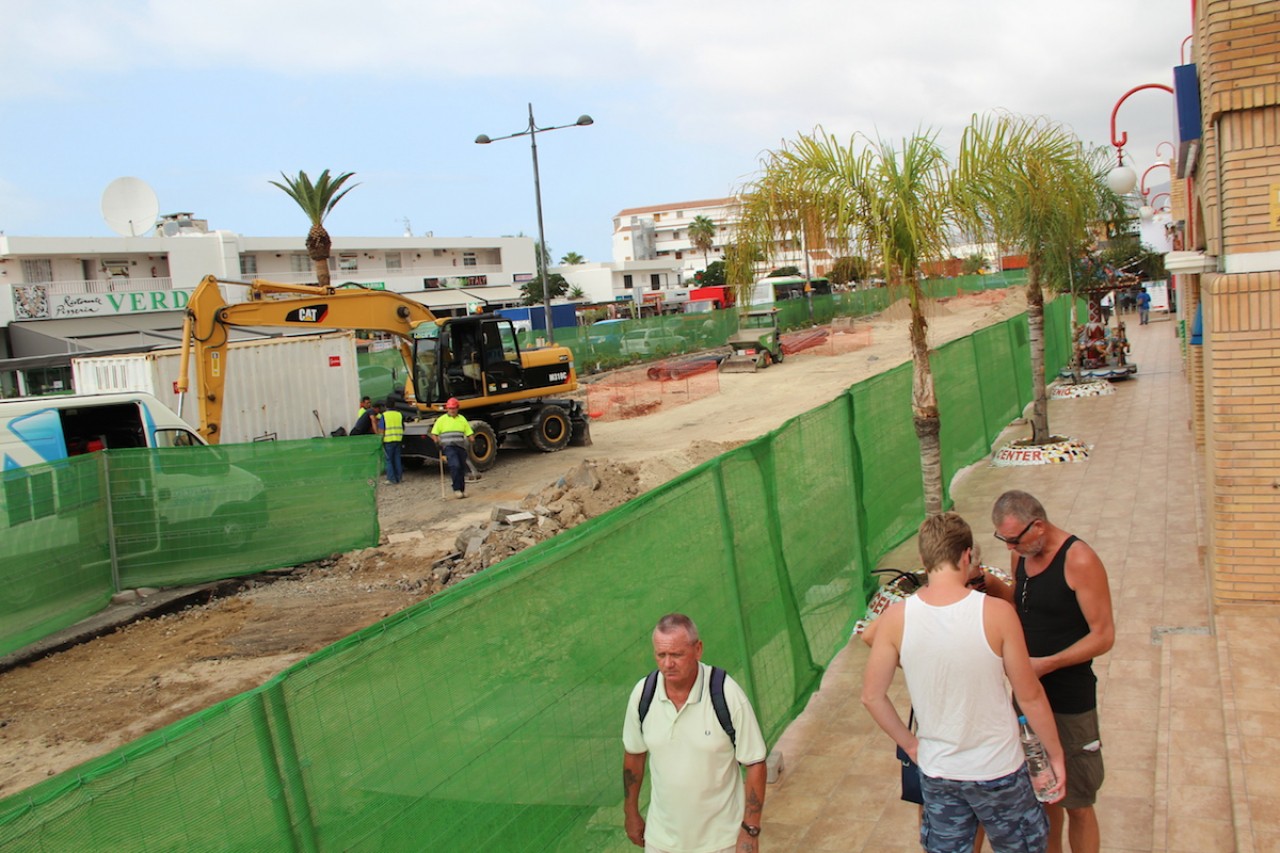 Obras en la Avda. de los Pueblos