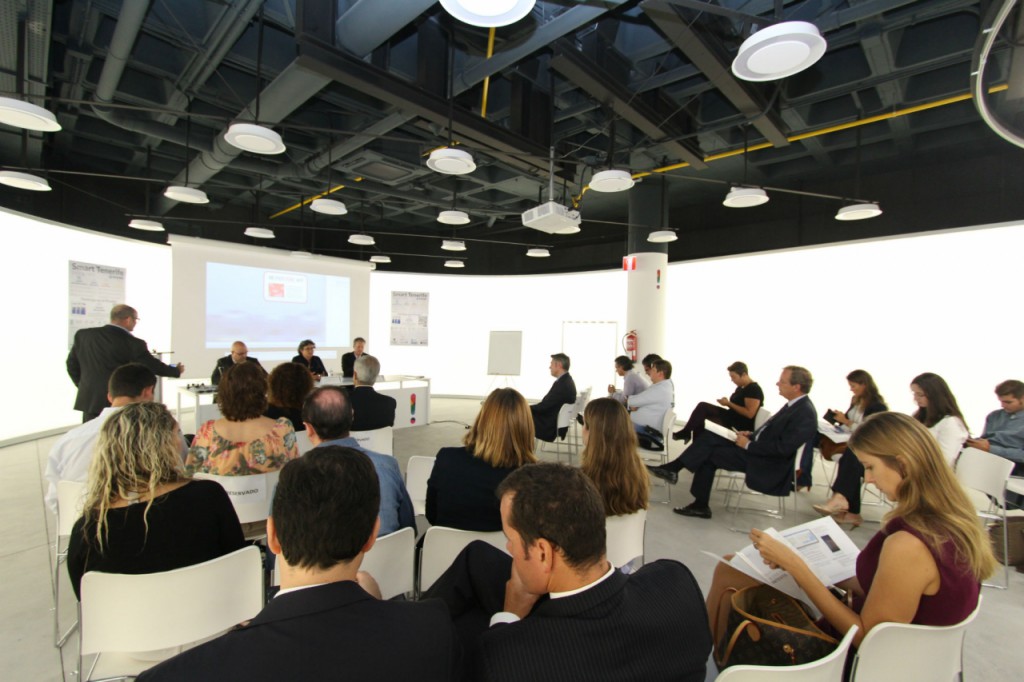 Un momento de la presentación en la FIT