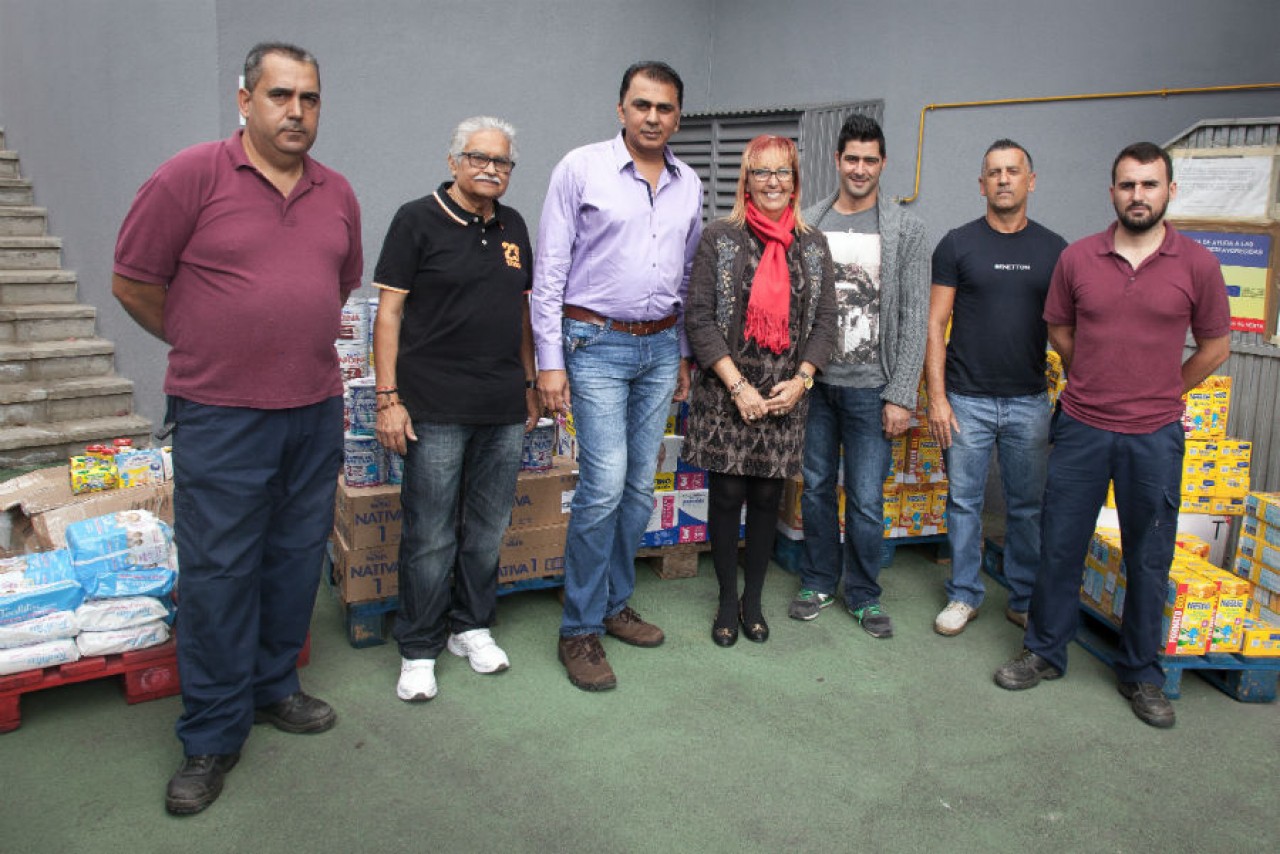 La Comunidad Hindú Tenerife Sur dona más de doscientos kilos de alimentos y productos de bebés al banco de alimentos de Adeje