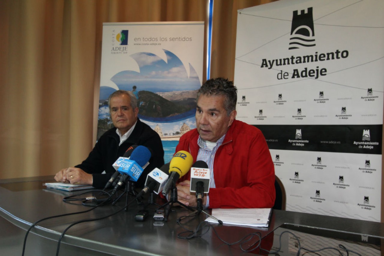 Un momento de la rueda de prensa ofrecida este jueves