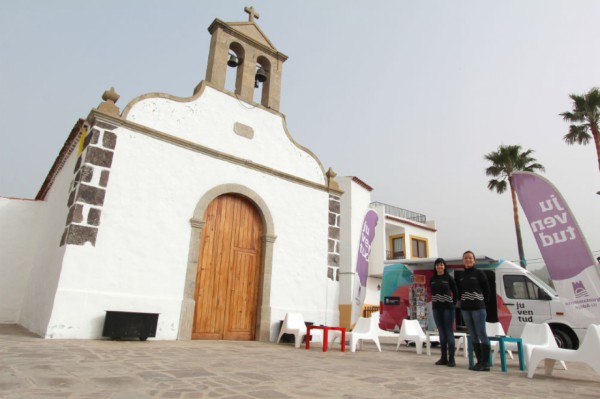 El ayuntamiento de Adeje habilita una Unidad Móvil de Información para favorecer la cercanía con la ciudadanía