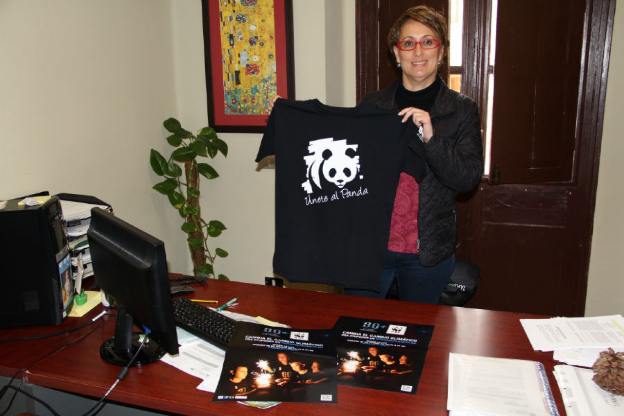 Esther Rivero, concejal de medioambiente apoya la iniciativa de WWF