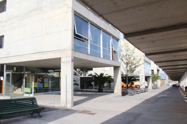 El Ayuntamiento de Adeje abre el periodo para que el alumnado solicite las ayudas al transporte, universidad y ciclos superiores