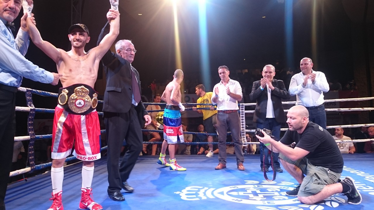 Artem, campeón continental de peso ligero en una velada celebrada en el Magma