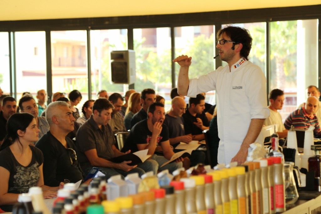 Jordi Bordas, Campeón del Mundo de Pastelería, ofrece una clase magistral en Adeje