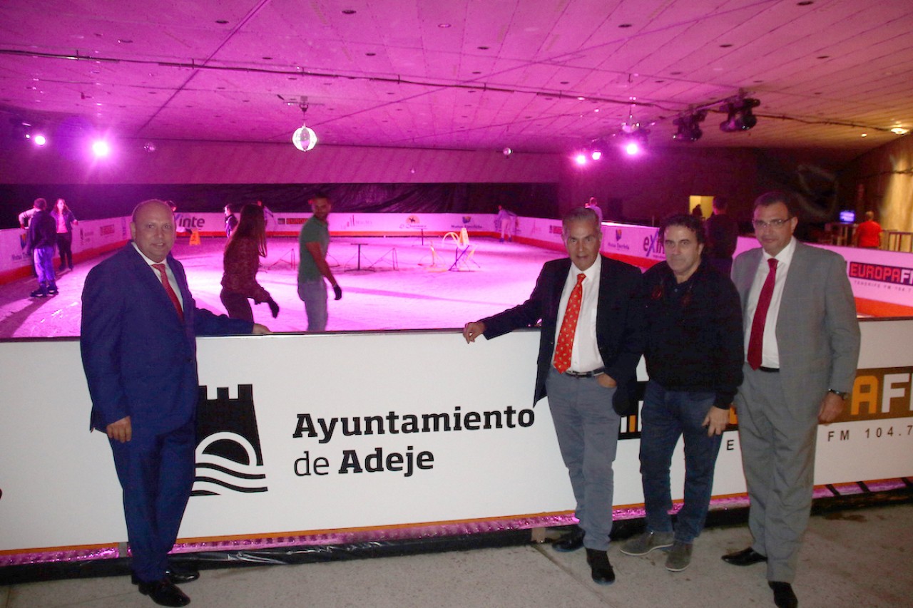 Abierta "The Rink Magma", la primera pista de hielo auténtico que se instala en el sur de Tenerife