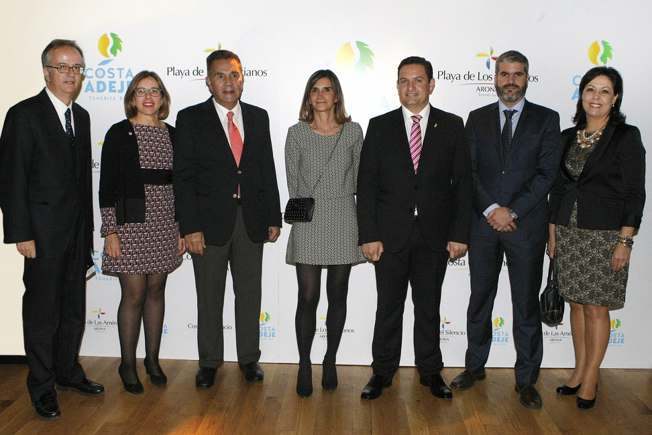 Adeje y Arona reunieron a la flor y nata del sector turístico para exponer los nuevos retos de ambos municipios