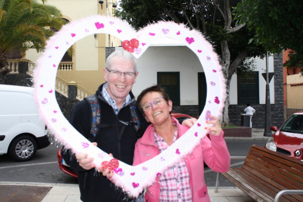 Adeje inicia una campaña de dinamización comercial con motivo del Día de San Valentín