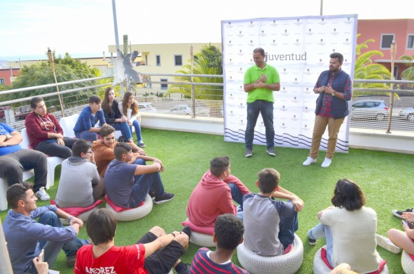 Adeje y Guía unen a sus jóvenes en un proyecto para la participación