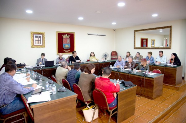 El ayuntamiento de Adeje reestructura algunas concejalías para una mayor agilidad y eficiencia