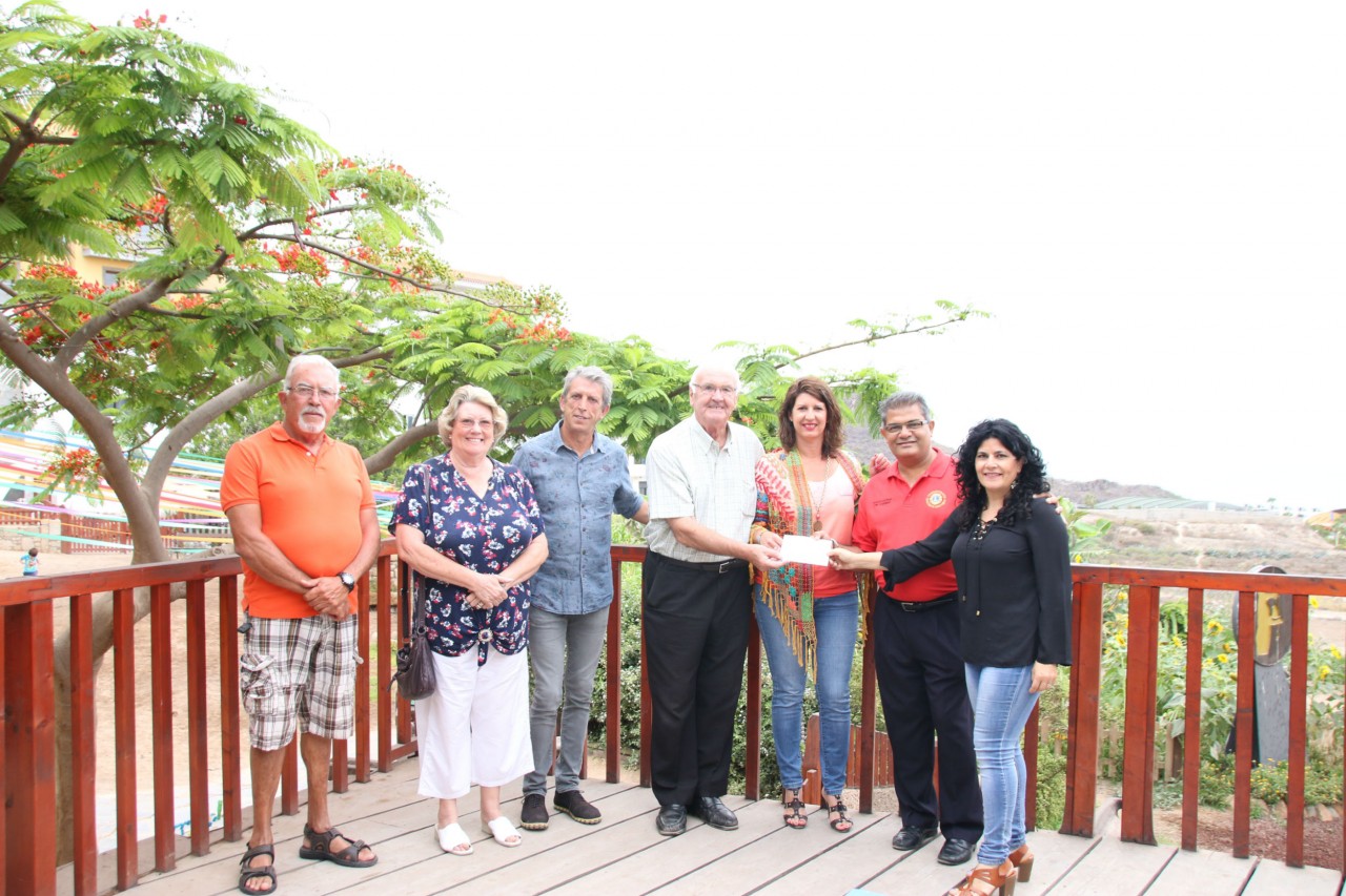 La Asociación San Juan se llena de "Colores"